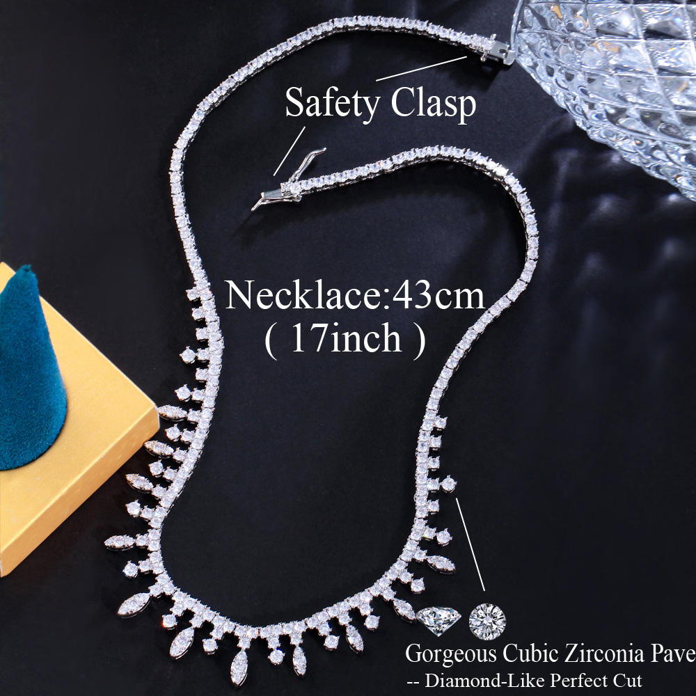 Collier "Lumière blanche"