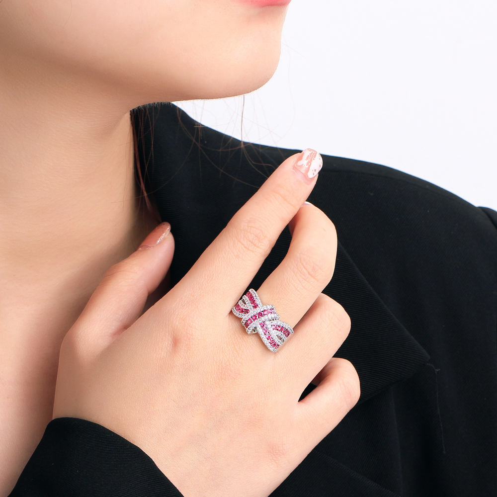 Bague "Arcs-en-Ciel Torsadées"