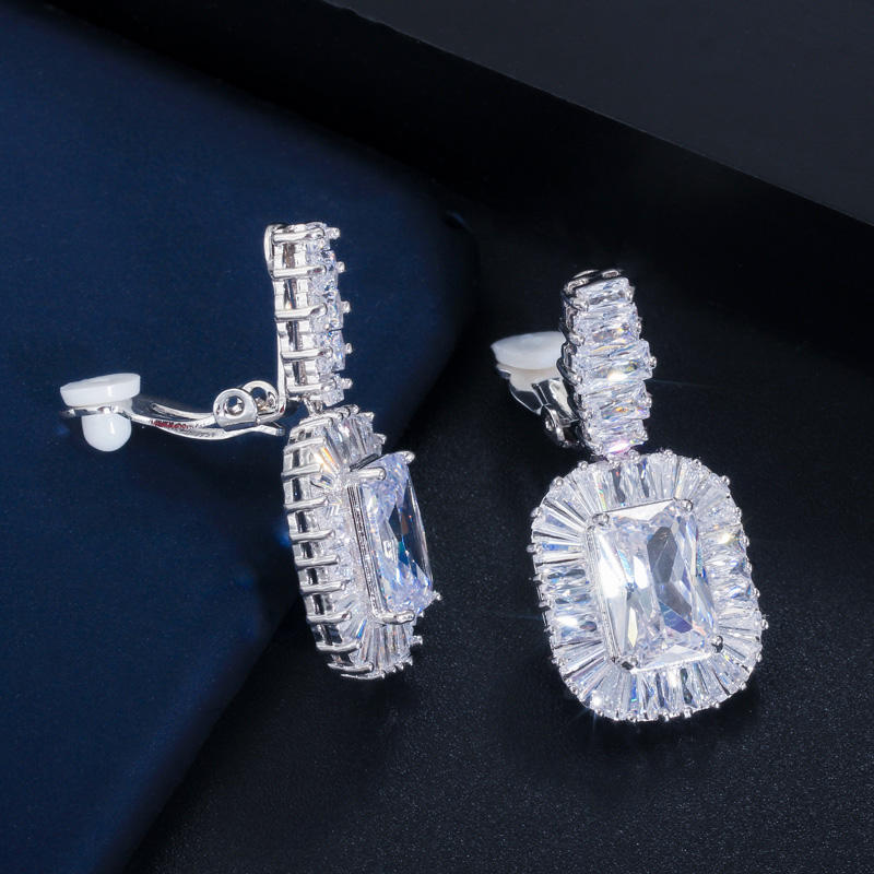 Boucles d'oreilles : "Grace Blanche"
