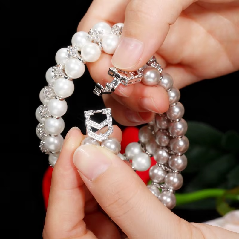 Bracelet Perles & Zircon "Élégance Minérale"