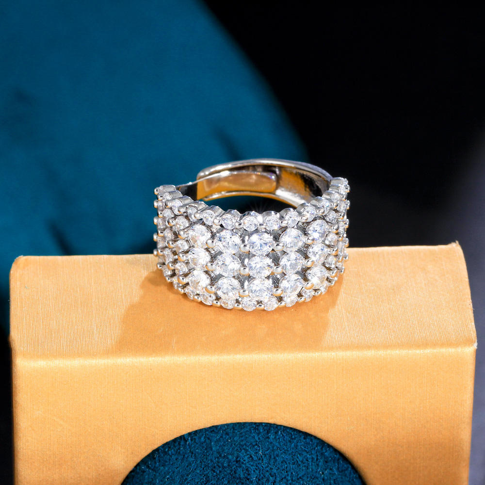 Bague "Glace Étoilée"