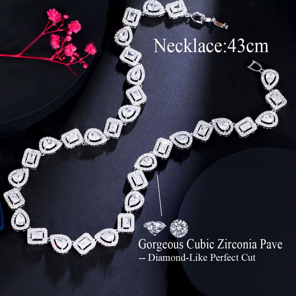 Collier "Rivière de Cristal"