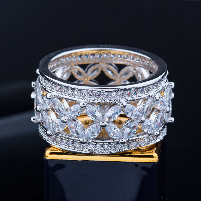 Bague "Splendeur Cristalline"